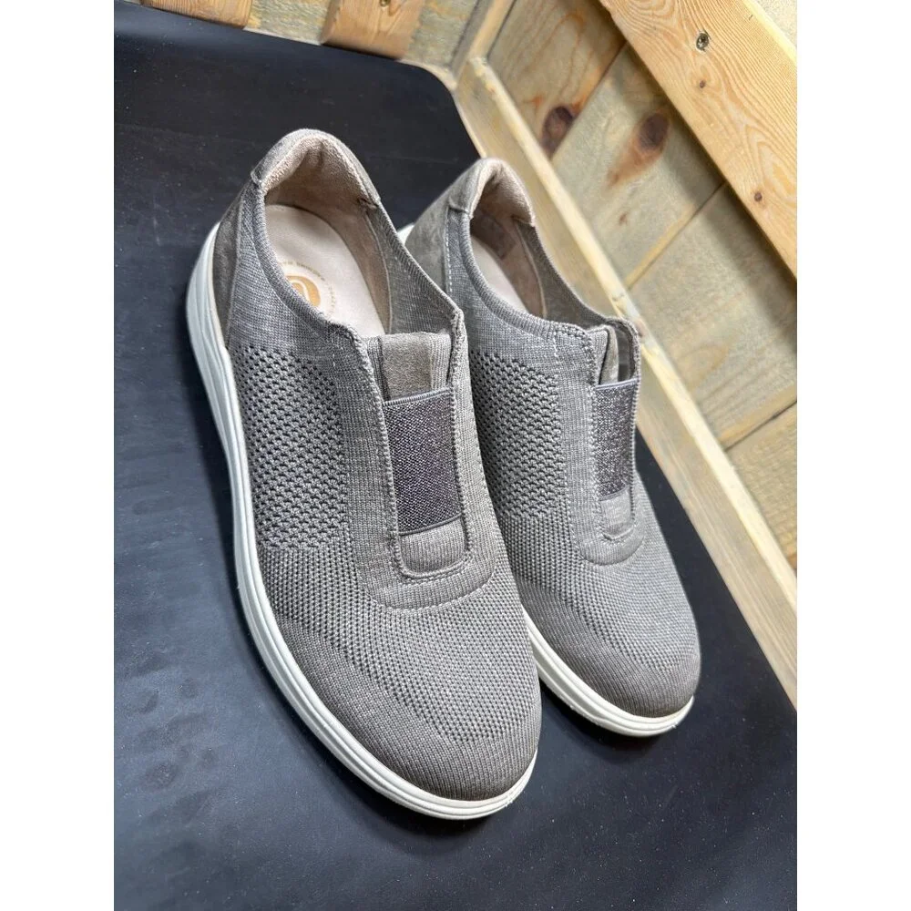 Bzees Size 9 Trophy Womens Slip-On Sneakers Morel Taupe Stretch
